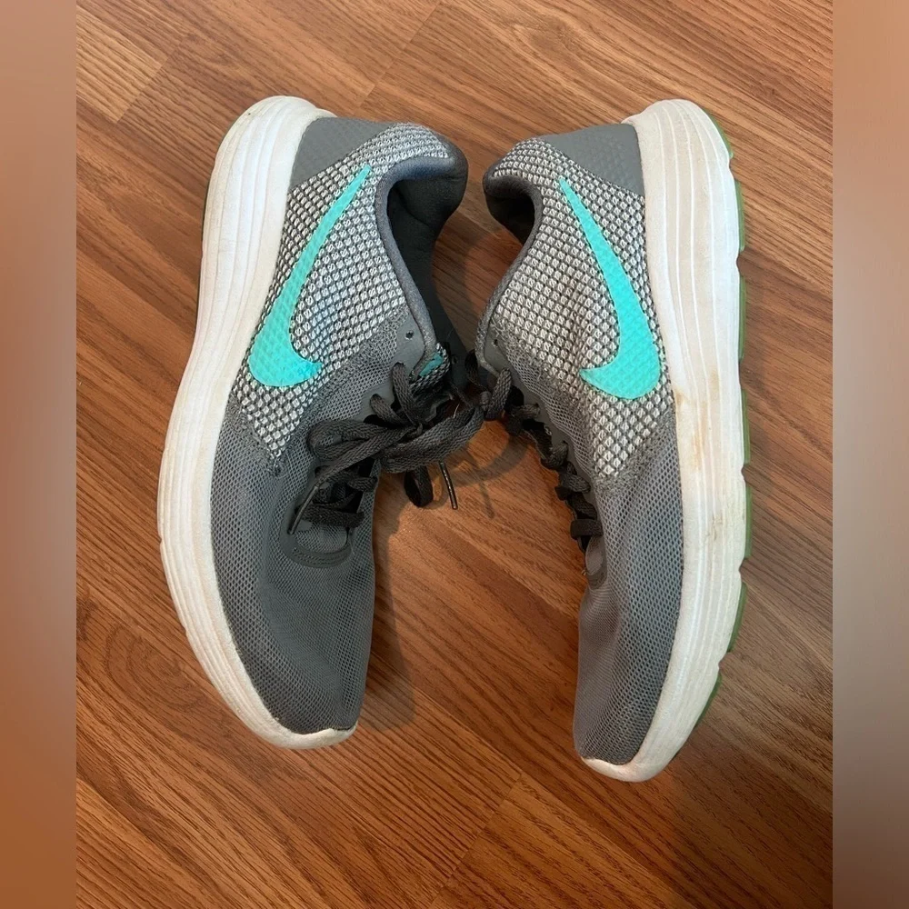 Nike Revolution 3 Womens Gray Turquoise Shoes